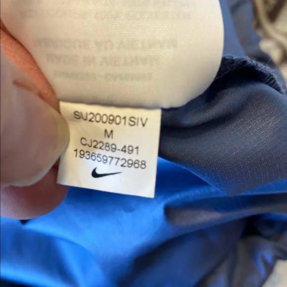 Nike Sportswear Icon Retro 90’s Clash Women's WindBreaker Jacket Size Medium - Picture 13 of 15